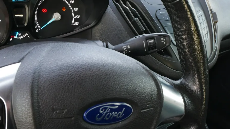 FORD Transit Courier -