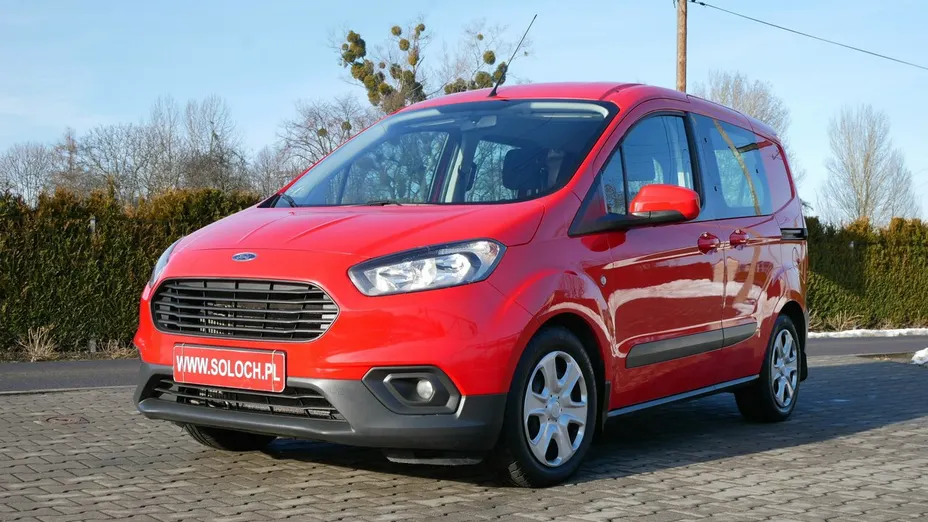 FORD Transit Courier -