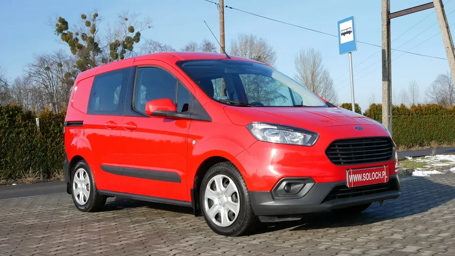 FORD Transit Courier -