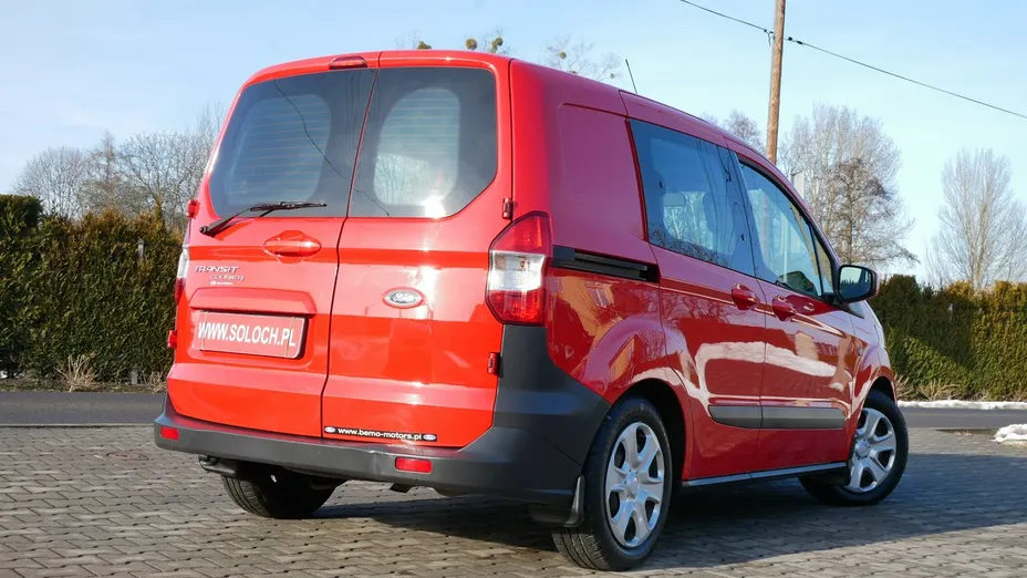 FORD Transit Courier -