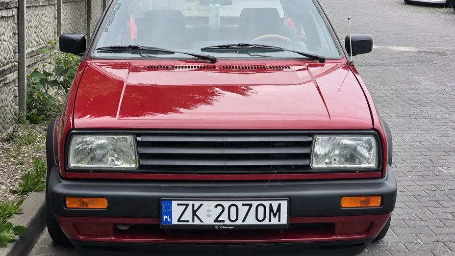 VOLKSWAGEN Jetta -