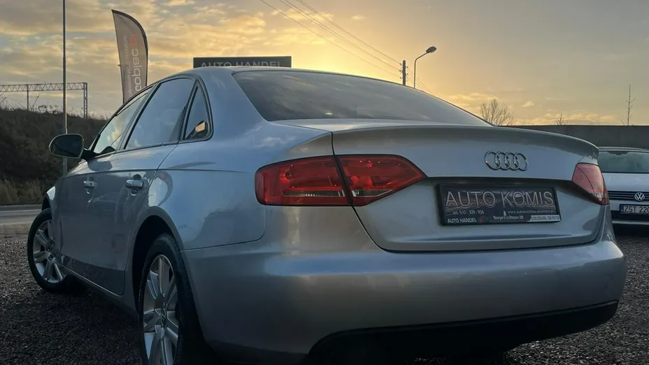 AUDI A4 -