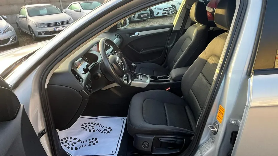 AUDI A4 -