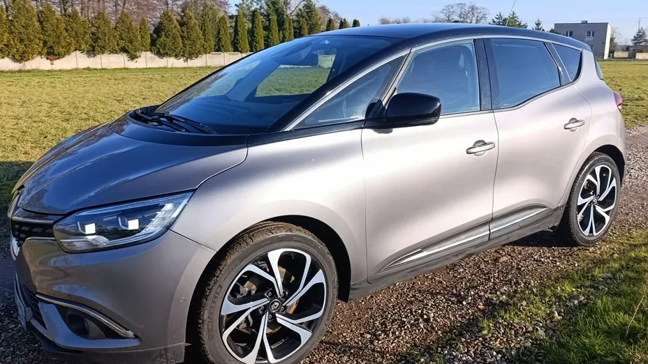 RENAULT Scenic -