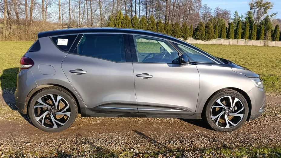 RENAULT Scenic -
