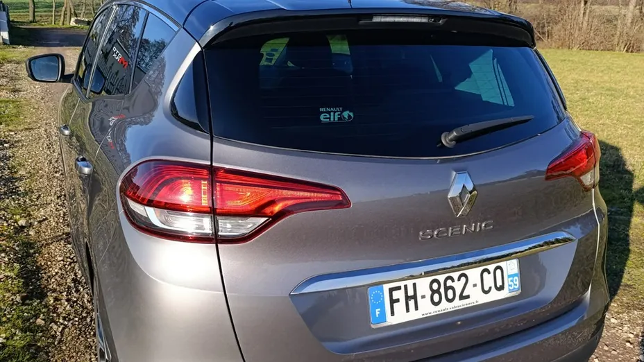 RENAULT Scenic -