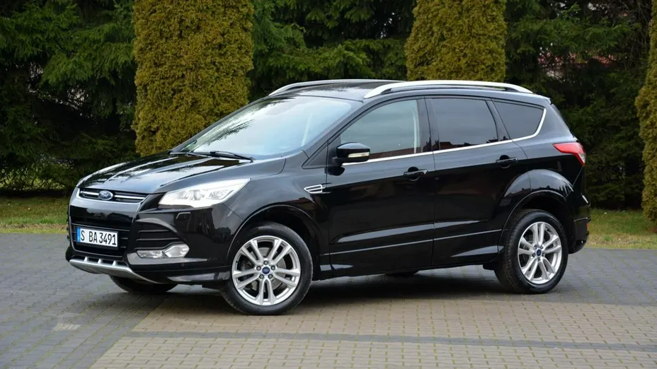 FORD Kuga -