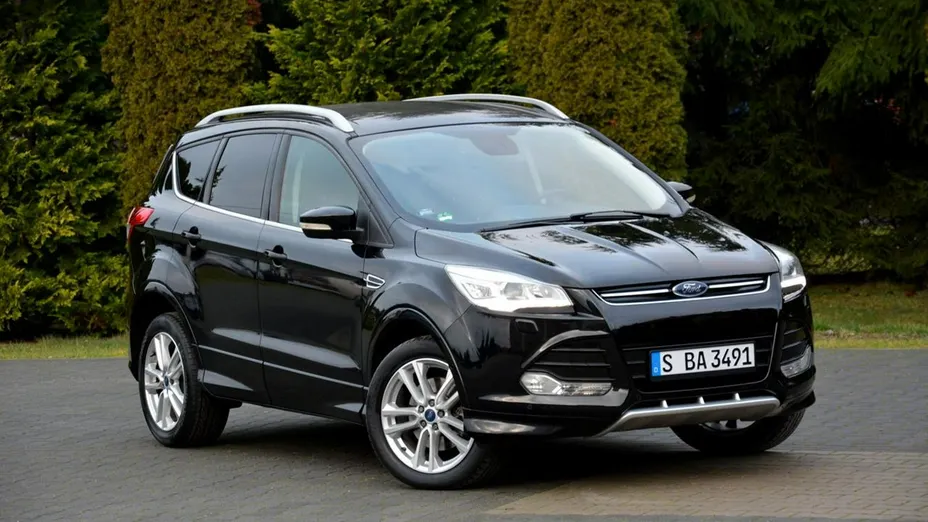 FORD Kuga -