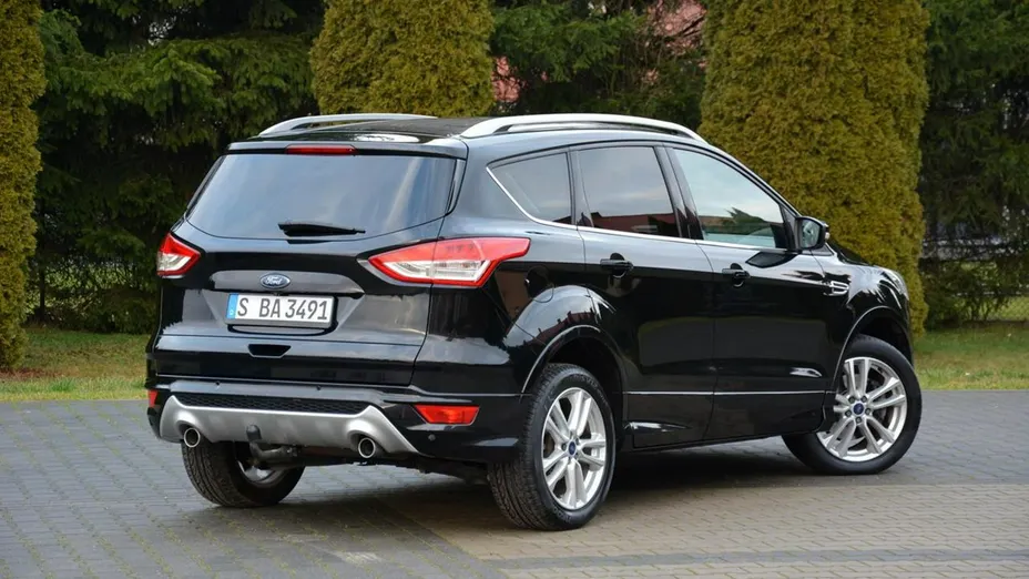 FORD Kuga -