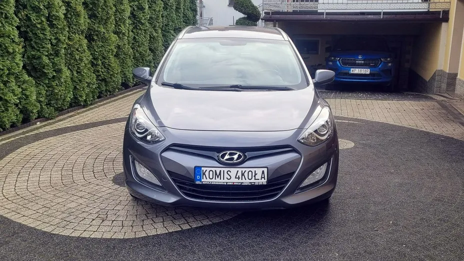 HYUNDAI i30 -