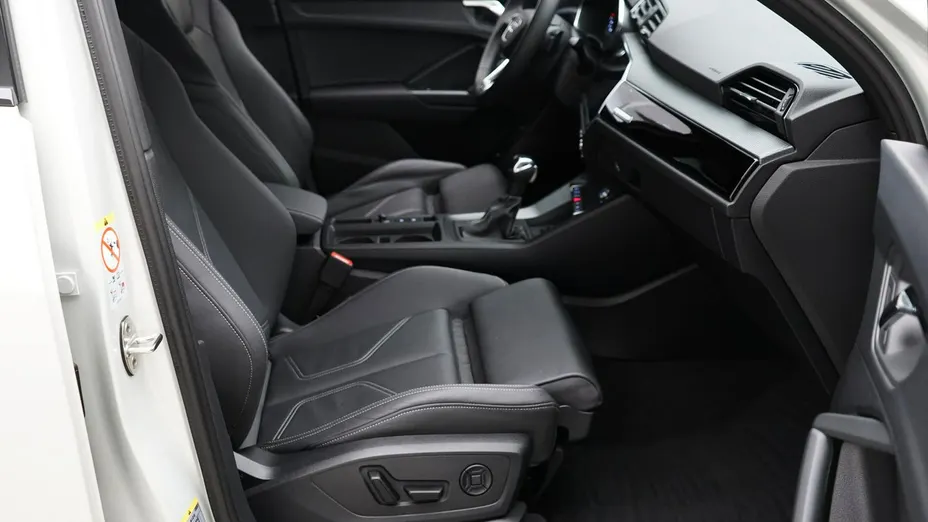 AUDI Q3 Q3 40 TDI Quattro S Line S tronic