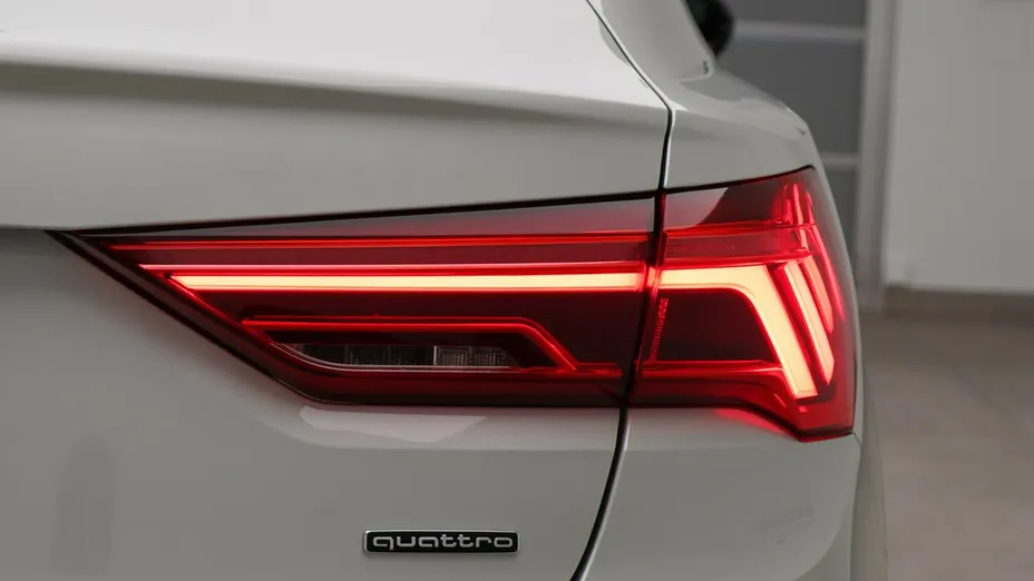 AUDI Q3 Q3 40 TDI Quattro S Line S tronic