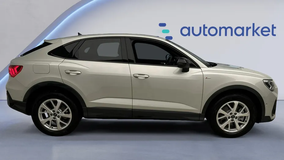 AUDI Q3 Q3 40 TDI Quattro S Line S tronic