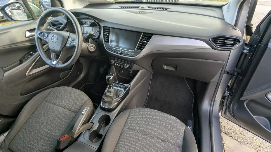 OPEL Crossland X -