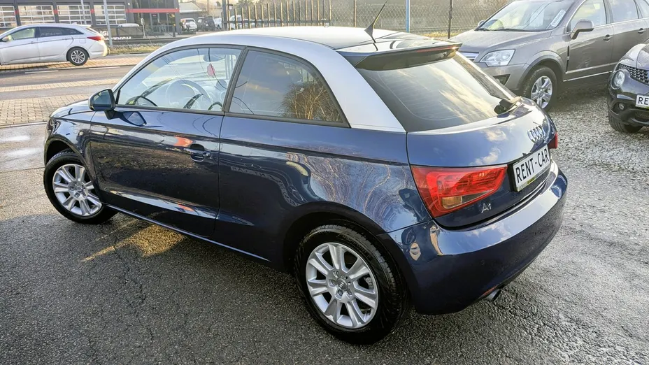 AUDI A1 -