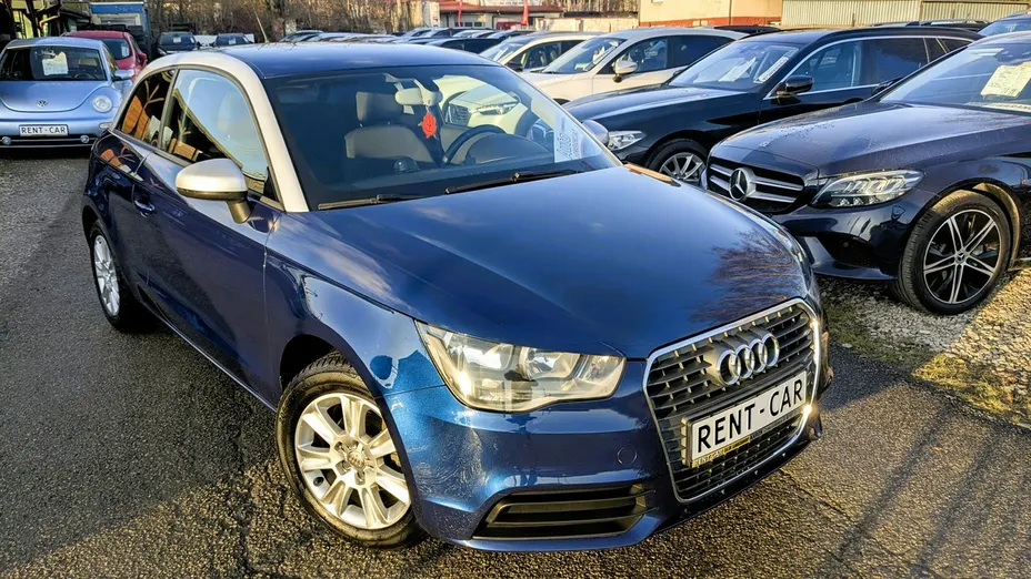 AUDI A1 -