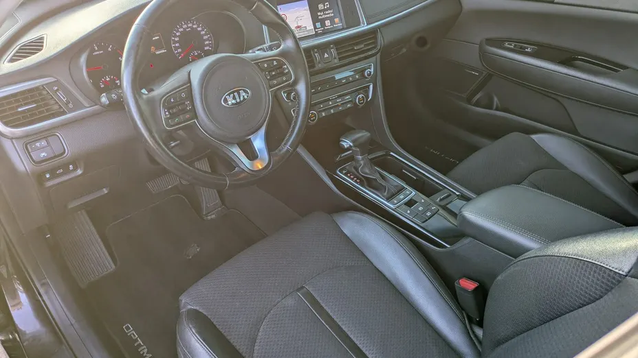 KIA Optima -