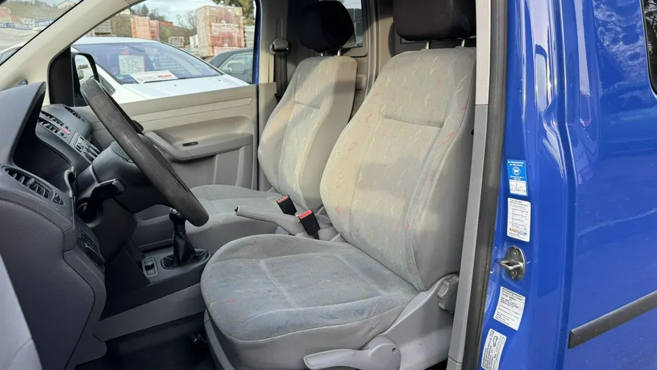 VOLKSWAGEN Caddy -