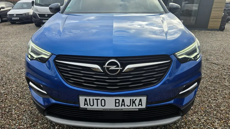 OPEL Grandland X -