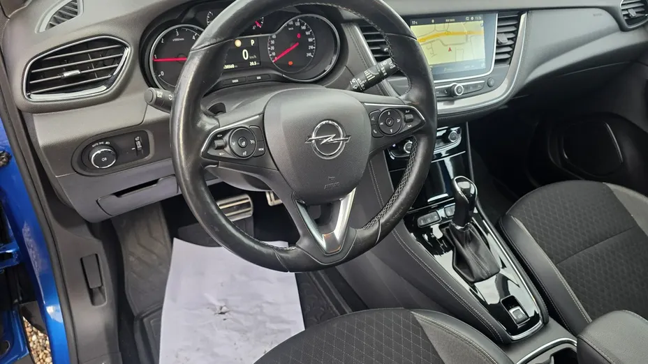 OPEL Grandland X -