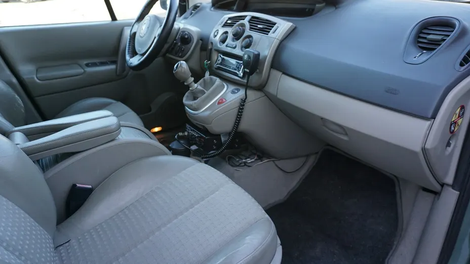 RENAULT Scenic -