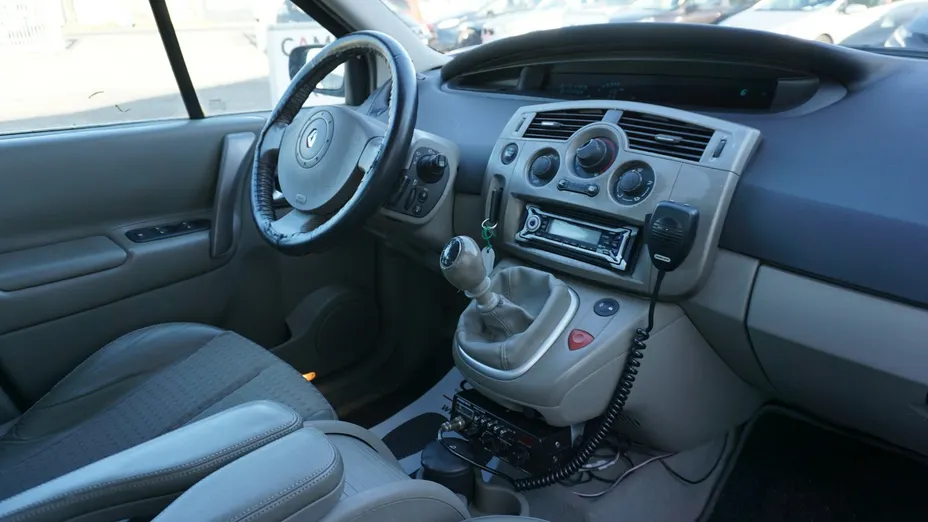 RENAULT Scenic -