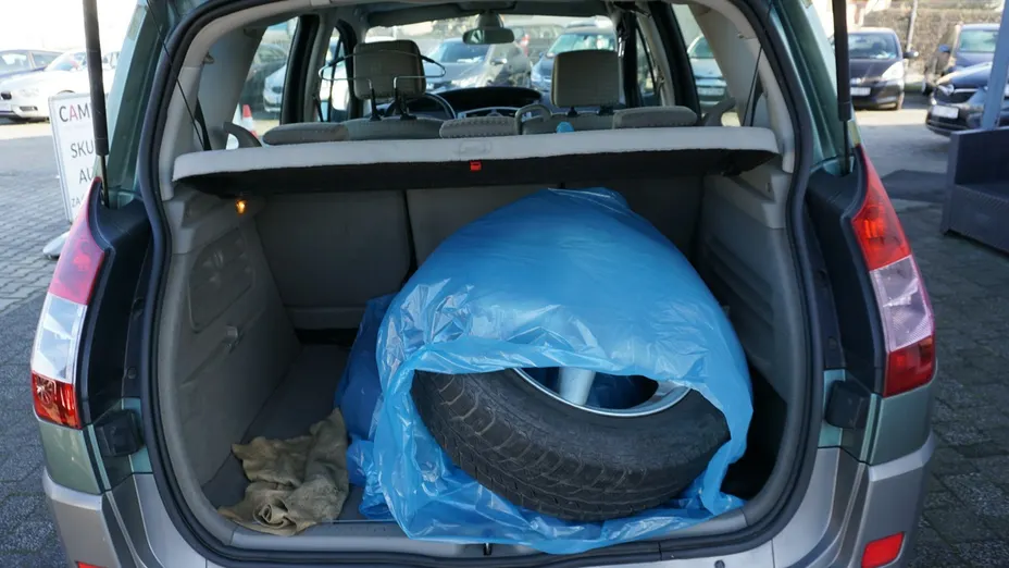 RENAULT Scenic -