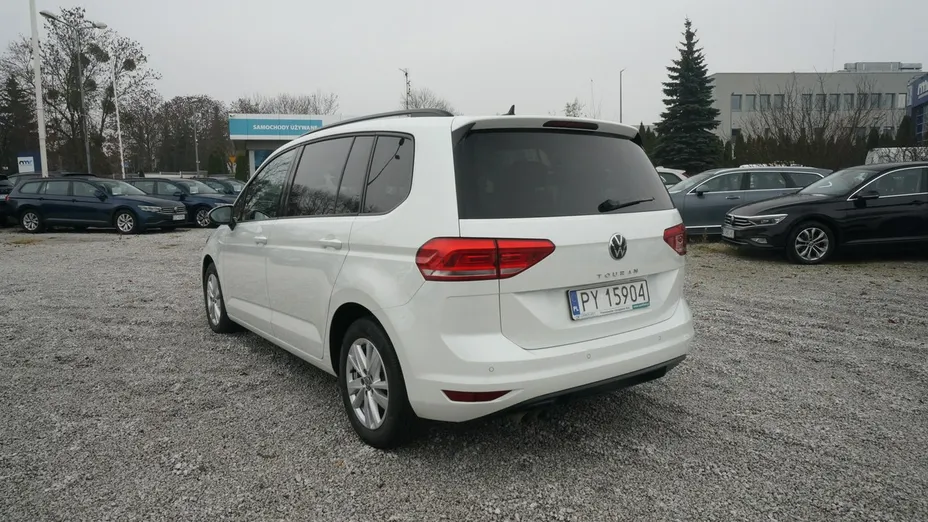 VOLKSWAGEN Touran -