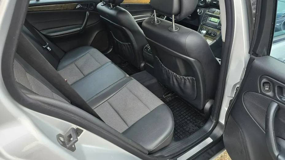 MERCEDES-BENZ C Klasa -
