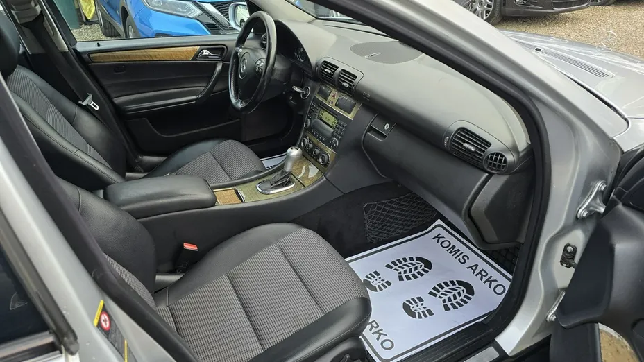 MERCEDES-BENZ C Klasa -