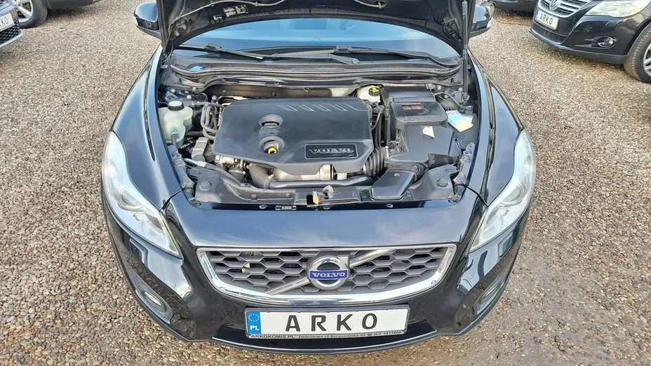 VOLVO C30 -