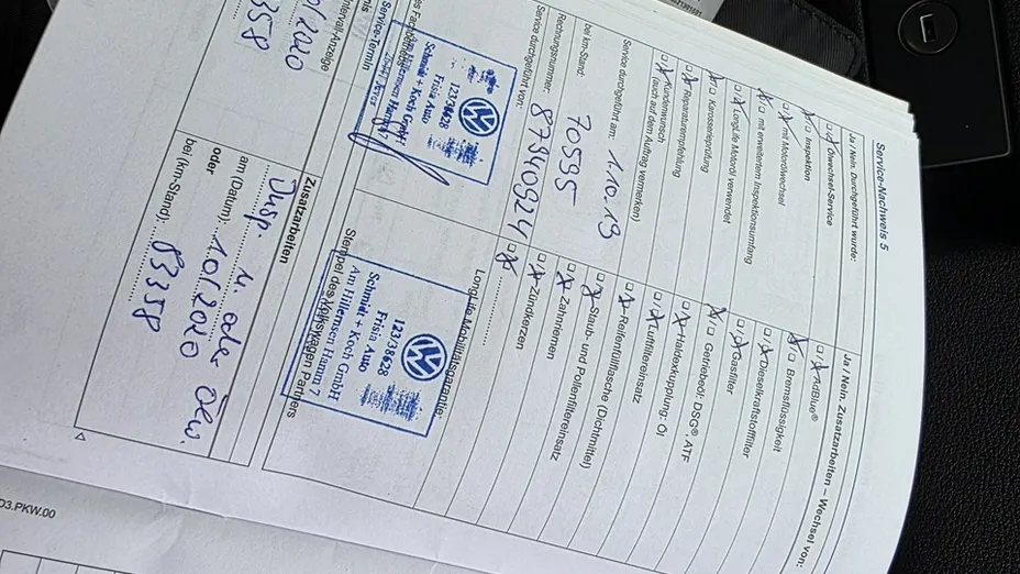 VOLKSWAGEN Touran -