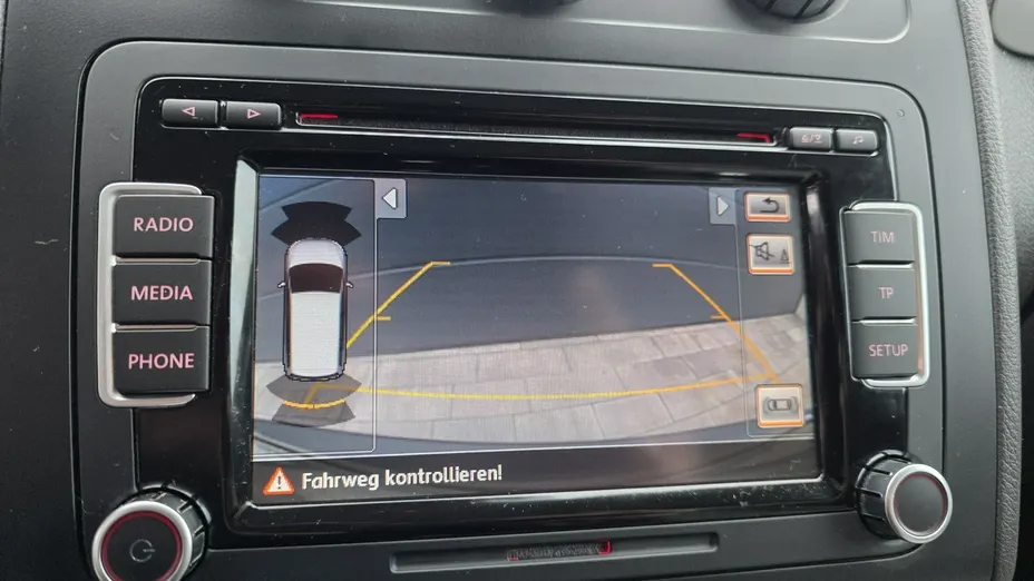 VOLKSWAGEN Touran -
