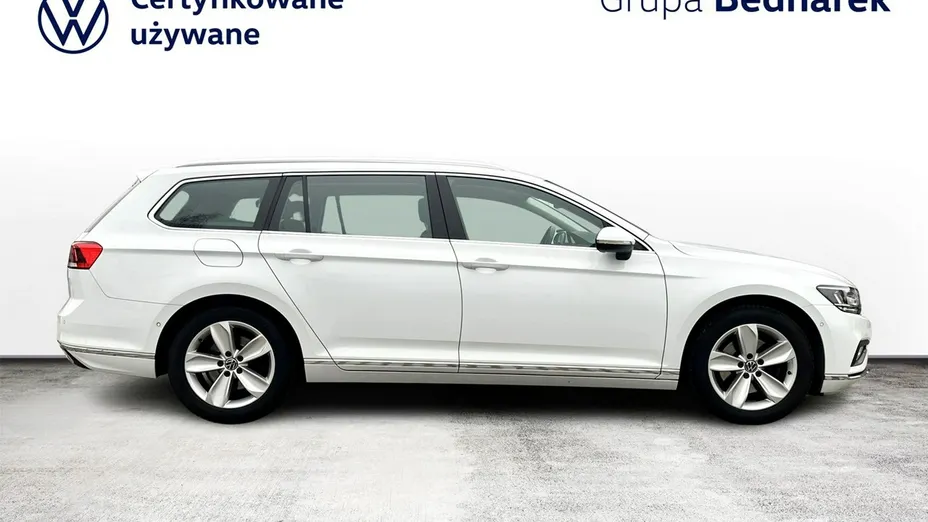VOLKSWAGEN Passat -