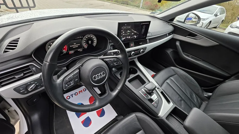 AUDI A4 -