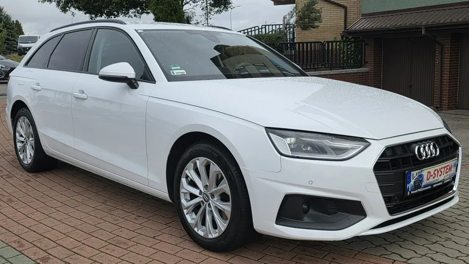 AUDI A4 -