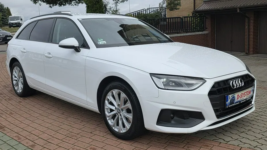 AUDI A4 -