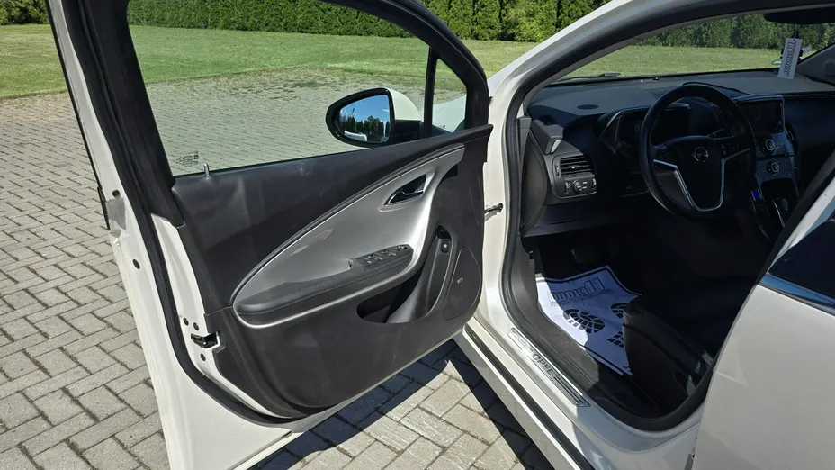 OPEL Ampera -
