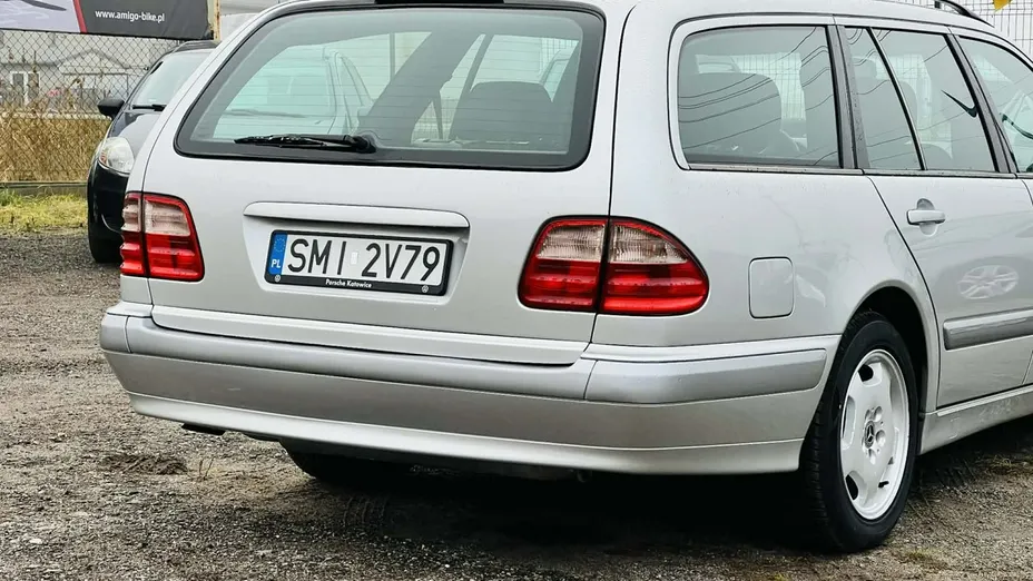 MERCEDES-BENZ E Klasa -