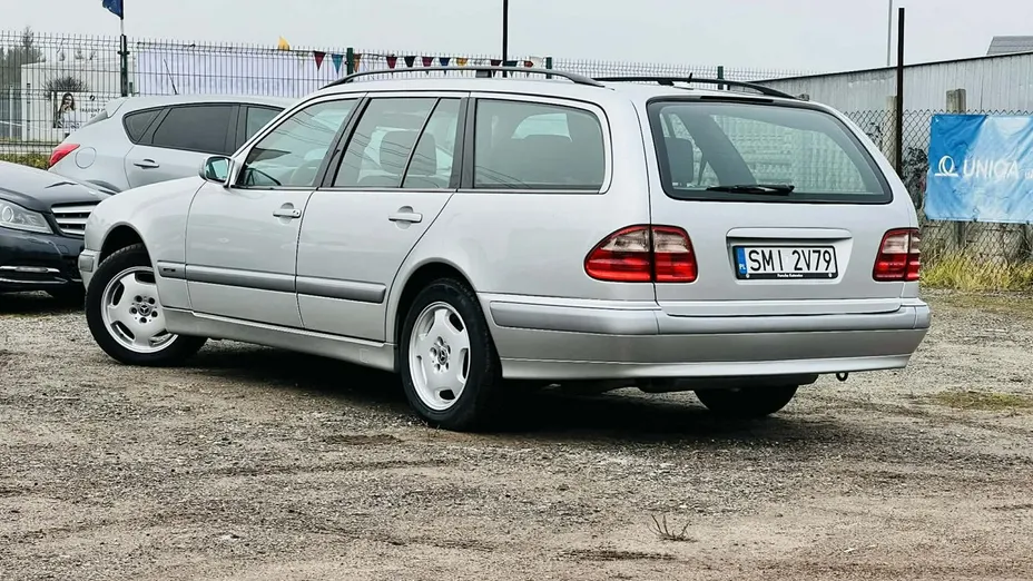 MERCEDES-BENZ E Klasa -