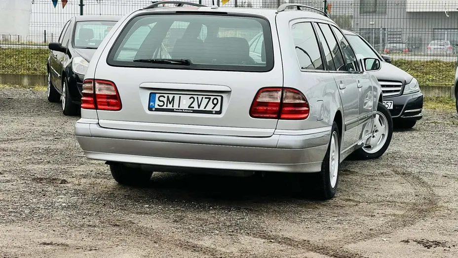 MERCEDES-BENZ E Klasa -