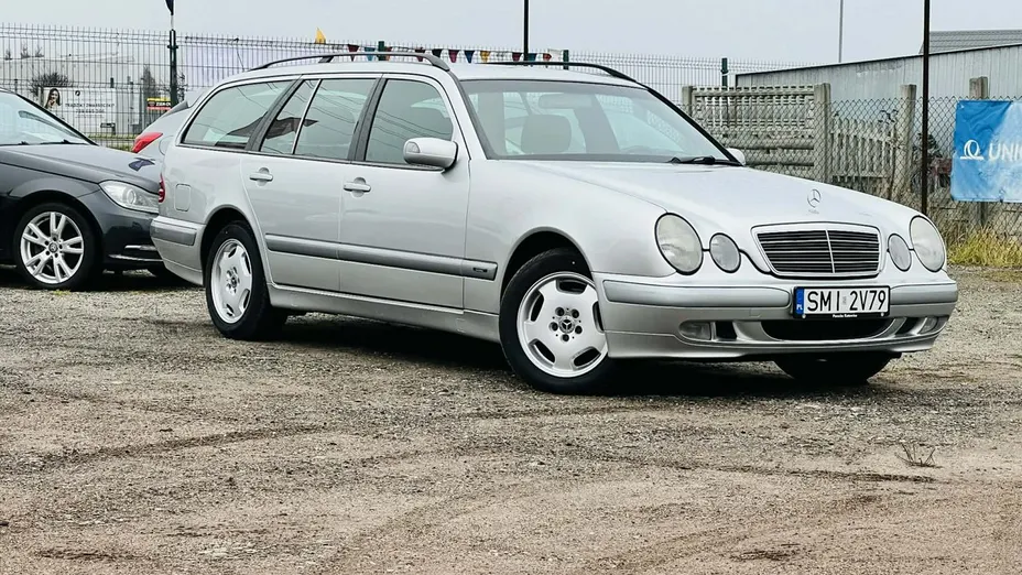 MERCEDES-BENZ E Klasa -