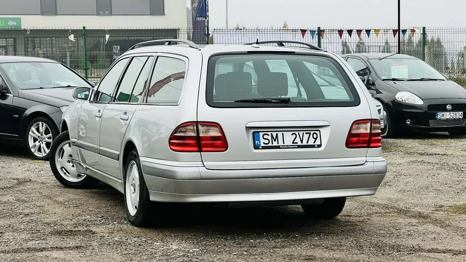 MERCEDES-BENZ E Klasa -