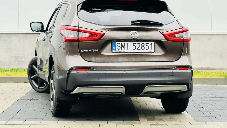 NISSAN Qashqai -