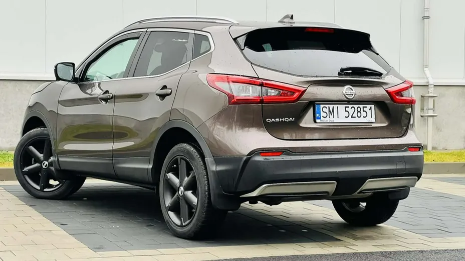 NISSAN Qashqai -