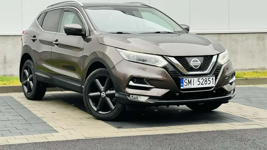 NISSAN Qashqai -