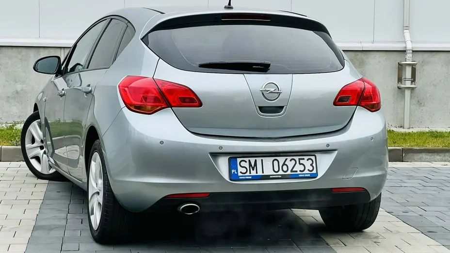 OPEL Astra -