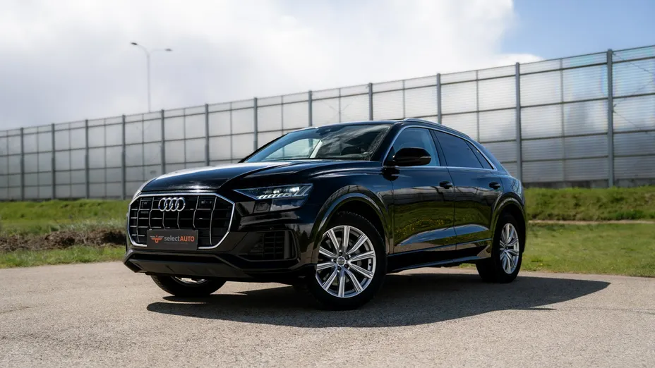 AUDI Q8 / E-Tron -