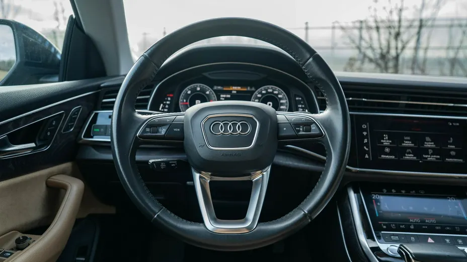 AUDI Q8 / E-Tron -