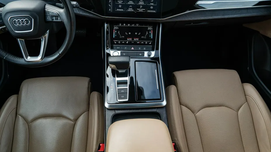 AUDI Q8 / E-Tron -